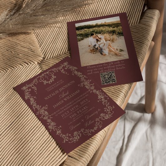 Invitation Code QR de mariage talons bordeaux floraux rétro P