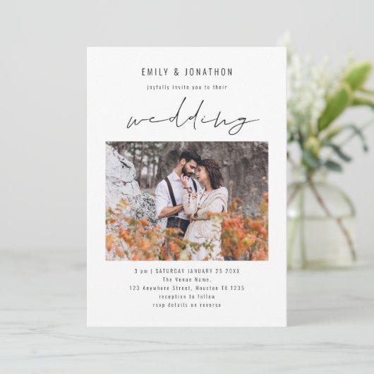 Invitation Code QR de photo de mariage à l'écriture moderne (Debout devant)