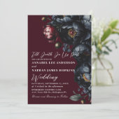 Invitation Code QR gothique Mariage rouge sombre Moody Peony (Debout devant)