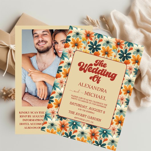 Invitation Code QR Groovy Rétro Fleurs Mariage des années 70