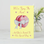 Invitation coeur rouge attaché avec joli arc blanc pour maria (Debout devant)