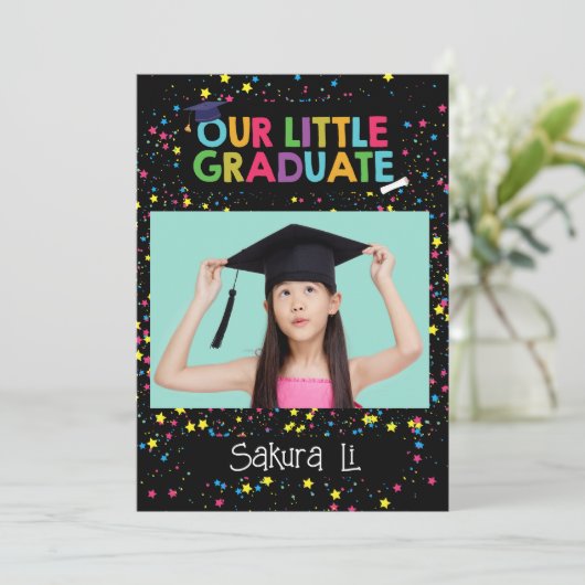 Invitation Colorée Petit Diplômé (Debout devant)