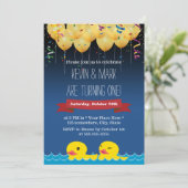 Invitation Confetti & Ballons & Canards Twins Anniversaire (Debout devant)