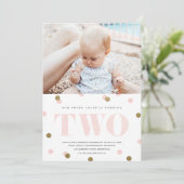 Invitation Confetti rose et or deuxième anniversaire (Debout devant)