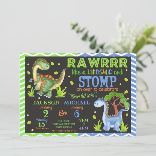 Invitation conjointe d'anniversaire de Dinosaur po (Debout devant)