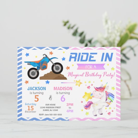 Invitation conjointe d'anniversaire pour moto tout (Debout devant)