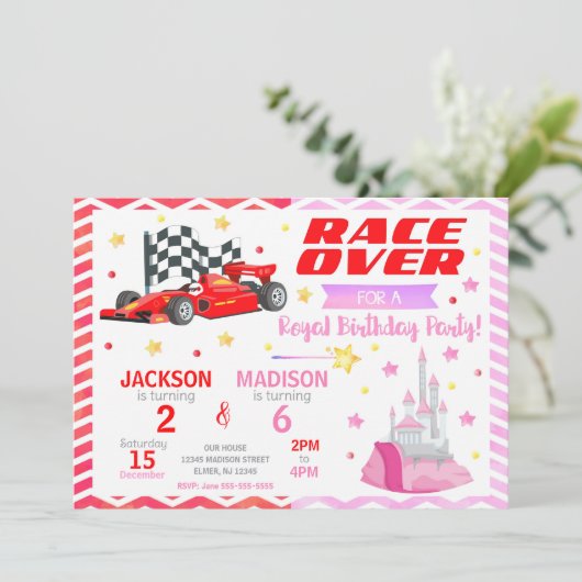 Invitation conjointe d'anniversaire pour voiture d (Debout devant)