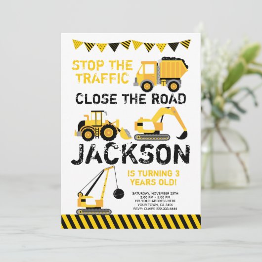 Invitation Construction (Debout devant)