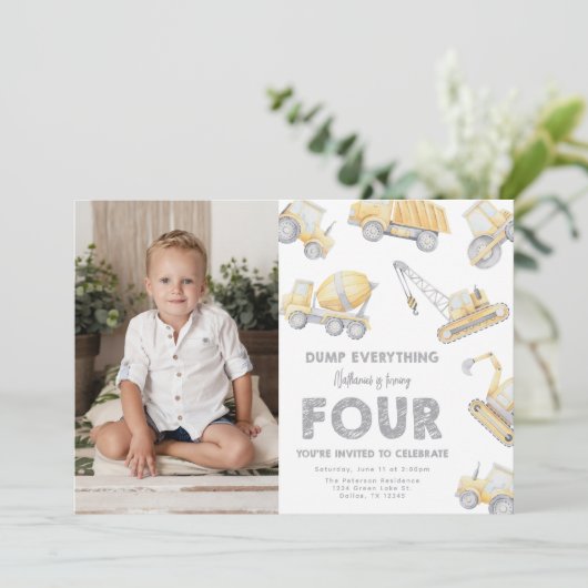 Invitation Construction 4th FOUR Birthday Party (Debout devant)