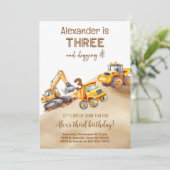 Invitation Construction trucks boy birthday invitation. (Debout devant)