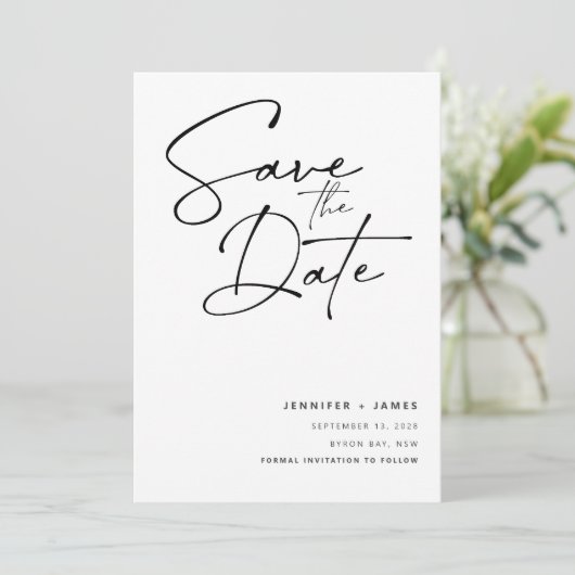 Invitation Contemporary Modern Script Enregistrer la date (Debout devant)