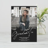 Invitation Cool blanc Noir script de graduation photo graduat (Debout devant)