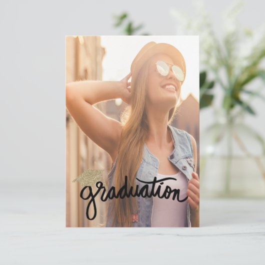 Invitation Cool Parties scintillant d'or Casquette, Diplôme p (Debout devant)