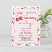Invitation Coquette Bow Cherry sur le Top 1er Anniversaire In (Debout devant)