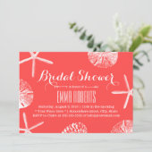 Invitation Coquillages de plage Fête des mariées rouge corail (Debout devant)
