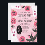 Invitation Costume de chauve-souris Fille Rose Halloween Anni<br><div class="desc">L'invitation de la fête d'anniversaire de cette fille mignonne et éffrayante est parfaite pour la saison d'Halloween. Il présente des illustrations d'aquarelle dessinées à la main, y compris des fantômes, des chauves-souris et des lanternes de jack citrouille sur des confettis de parties scintillant en or brillant imbriqués et un arrière...</div>