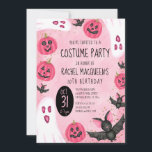 Invitation Costume de chauve-souris Fille Rose Halloween Anni<br><div class="desc">L'invitation de la fête d'anniversaire de cette fille mignonne et éffrayante est parfaite pour la saison d'Halloween. Il présente des illustrations d'aquarelle dessinées à la main, y compris des fantômes, des chauves-souris et des lanternes de jack citrouille sur des confettis de parties scintillant en or brillant imbriqués et un arrière...</div>
