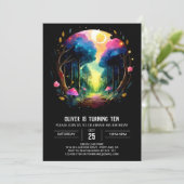 Invitation Cottagecore Timber Magie Anniversaire (Debout devant)