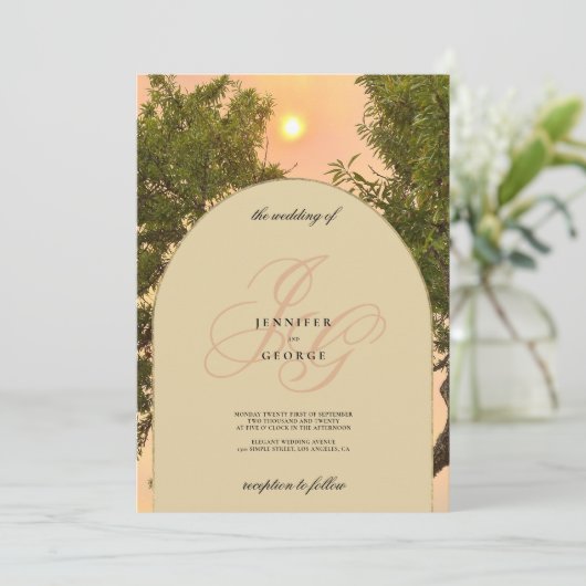 Invitation Coucher de soleil orange vert monogramme mariage i (Debout devant)