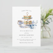 Invitation Coupe de thé floral bleu | Fête des mariées sandwi (Debout devant)