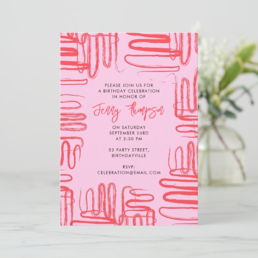 Invitation Courbe rose Wavy Squiggle Abstraite fête d'anniver (Debout devant)
