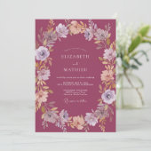 Invitation Couronne de mariage florale prune (Debout devant)