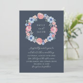 Invitation Couronne florale bleu foncé moderne aquarelle de m (Debout devant)