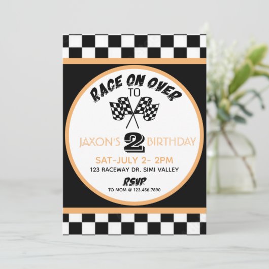 Invitation Course sur le dessus, Course Anniversaire Invitati (Debout devant)