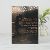 Invitation Cowboy Rustic Country Saloon Pub Engagement Party (Debout devant)