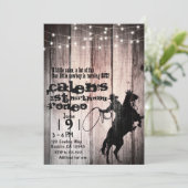Invitation Cowboy Rustic Wood Grange Pays 1er anniversaire fê (Debout devant)