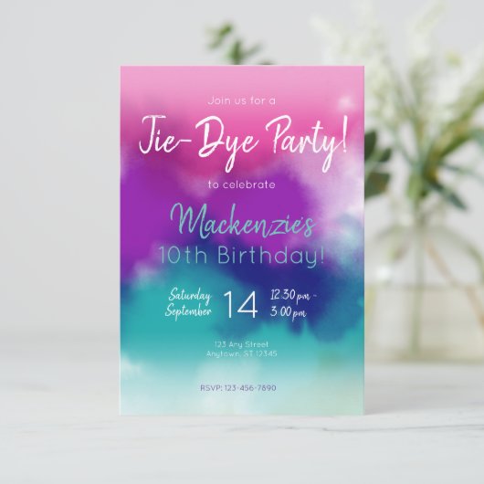 Invitation Cravate-teinture colorée fête d'anniversaire (Debout devant)