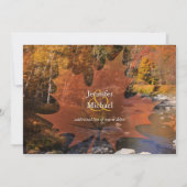 Invitation Creekside woods feuille d'érable mariage d'automne (Dos)