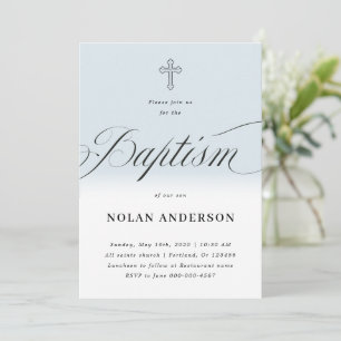 Invitation Croix subtile bleue en lettres Calligraphie Baptêm