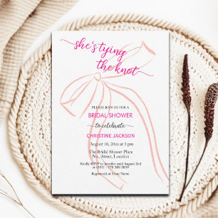 Invitation Croquis mignon Elle noue la Fête des mariées de no