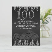 Invitation Cuir noir moto argent 100e 100e anniversaire (Debout devant)