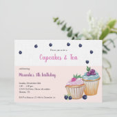 Invitation Cupcakes Et Thé Anniversaire Paty (Debout devant)