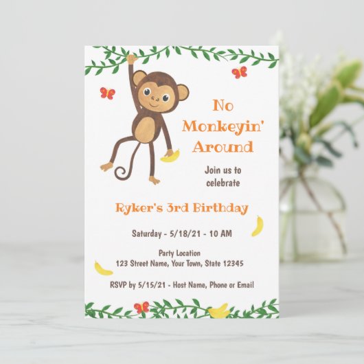 Invitation curieuse d'anniversaire de singe (Debout devant)