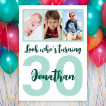 Invitation Custom 30th Birthday Green Script Photo Collage<br><div class="desc">Mettez un sourire sur un visage avec cette coutume 30e anniversaire moderne écriture verte collage photo Invitation pour lui. Vous pouvez ajouter de jolies photos d'enfance ou tout ce que vous voulez. - Cliquez simplement pour personnaliser ce design 🔥 Mes promesses - Ce design est unique et conçu avec vous...</div>