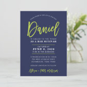 Invitation CUSTOM Bar Mitzvah marine moderne + chaux DANIEL (Debout devant)