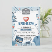 Invitation Custom Kids Doctor Medical Birthday Party  (Debout devant)