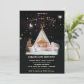 Invitation Custom Under the Stars Sleepunder Anniversaire (Debout devant)