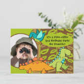 Invitation customisée d'anniversaire de dinosaure (Debout devant)