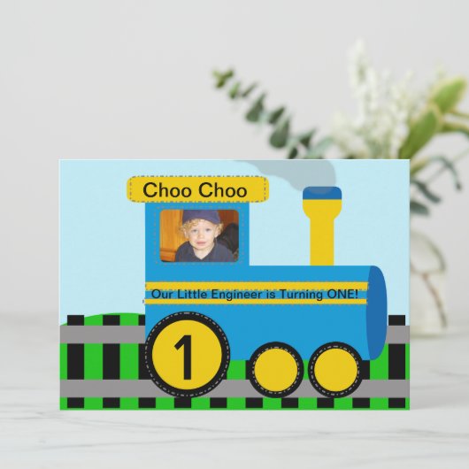 Invitation customisée d'anniversaire de train de (Debout devant)