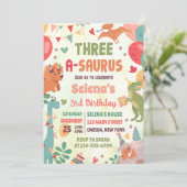Invitation Cute Dinosaur Trois-A-Saurus 3e fête d'anniversair (Debout devant)