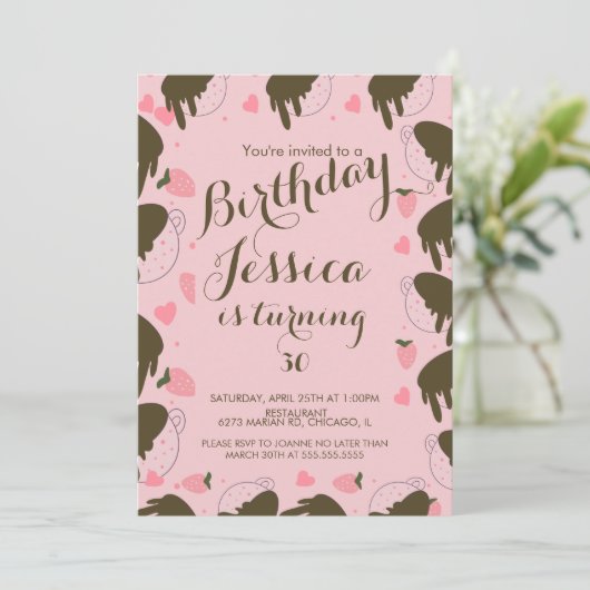 Invitation Cute fraise Chocolat Drithday (Debout devant)