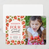 Invitation Cute fraise Four Ever Sweet 4e anniversaire Photo (Devant / Derrière)