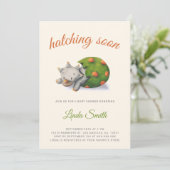 Invitation Cute Hatching Soon Dinosaur Baby Shower (Debout devant)