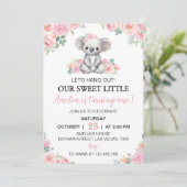 Invitation Cute Koala Rose Floral Girl Anniversaire (Debout devant)