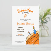 Invitation Cute Orange & Crème Blanche Cake Basketball Annive (Debout devant)