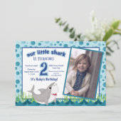 Invitation Cute Our Little Shark Ocean Photo 2e anniversaire (Debout devant)